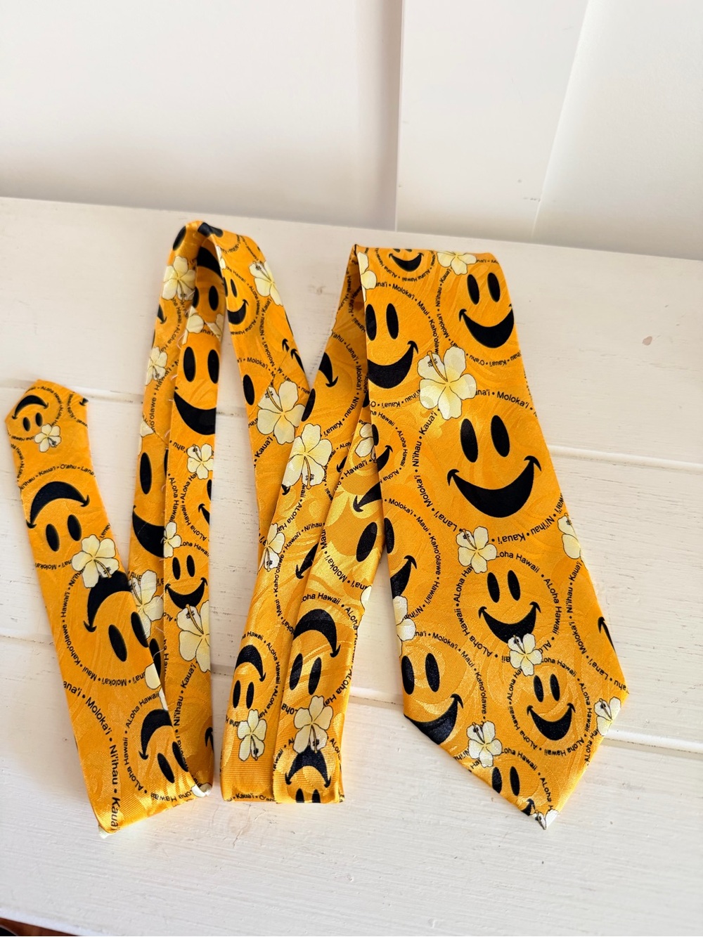 Vintage Tropical Hawaii Handmade Smiley Face Luau Novelty Tie Yellow